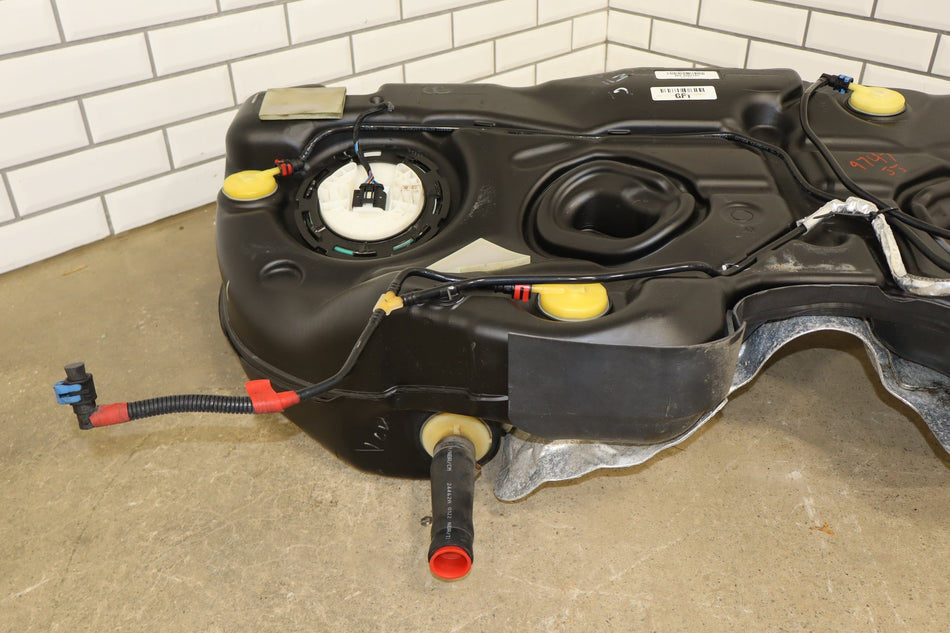 2011-14 Dodge Challenger 5.7 Fuel Tank 68102695AG w/ Pump OEM