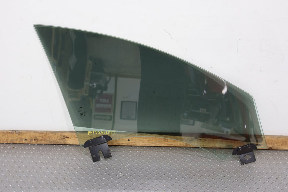 12-20 Tesla Model S Left Front Door Glass