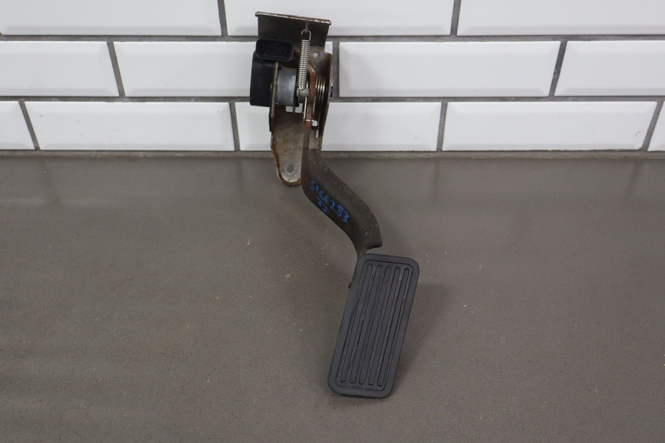 2001 Chevrolet Silverado 3500- Pedal Assembly