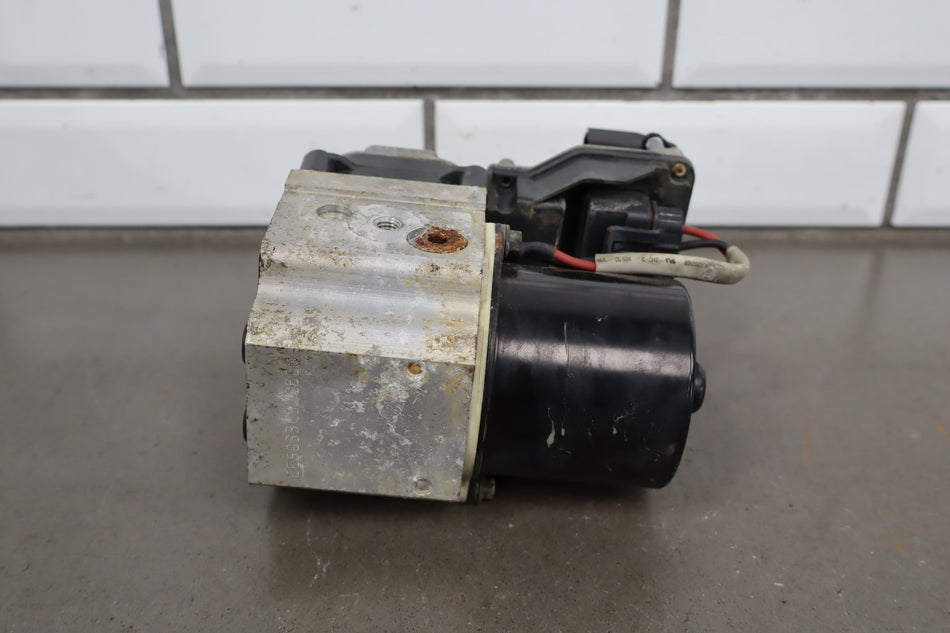 2005 Dodge Ram 2500 ABS Pump Module 52121408AD