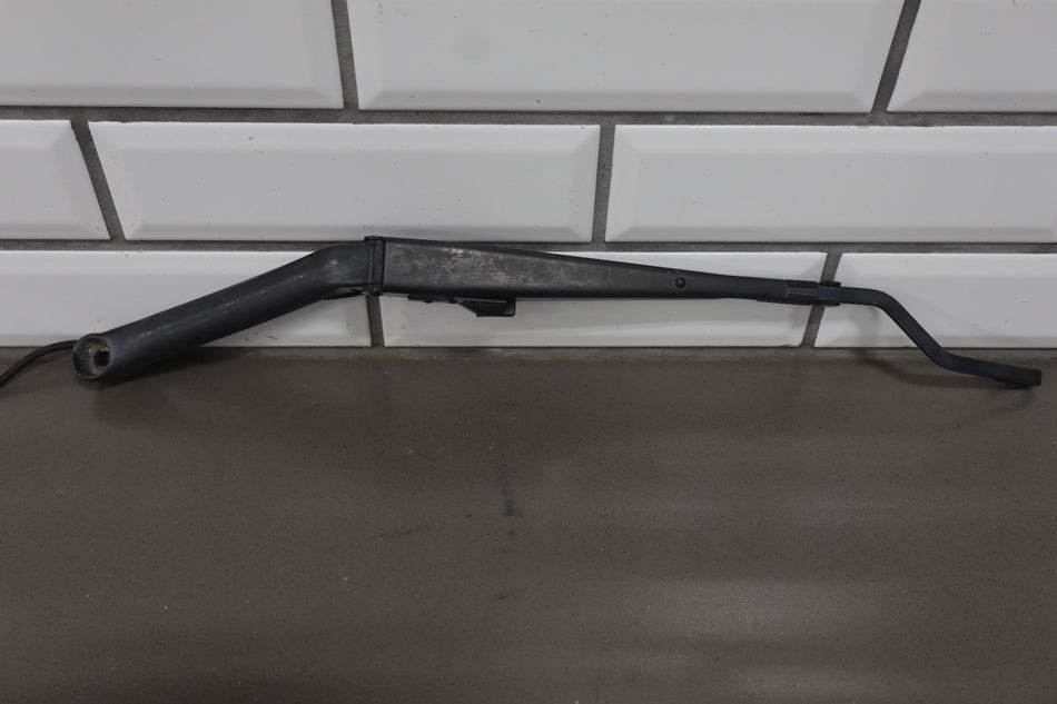 1997-2004 Chevrolet Corvette C5 Wiper Arm LH &amp; RH Pair