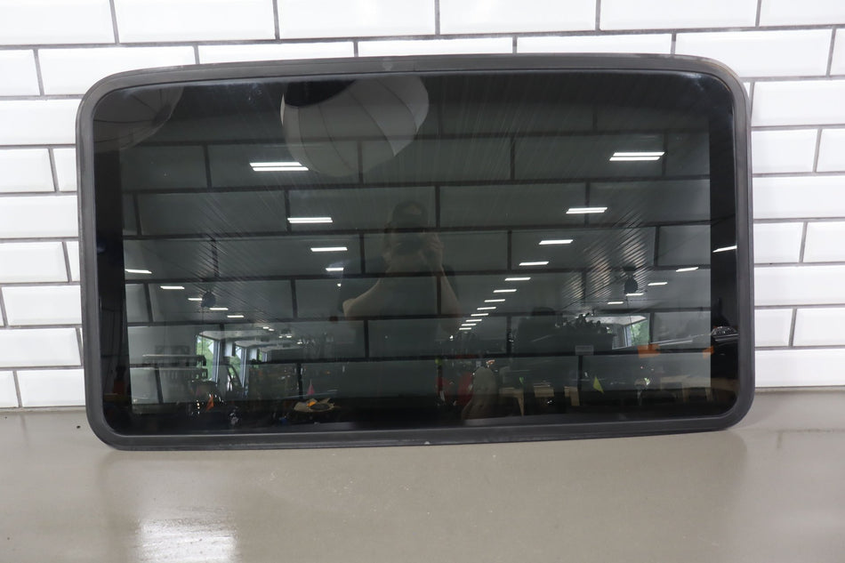2003-2009 Hummer H2- Sunroof Glass Window 15781625