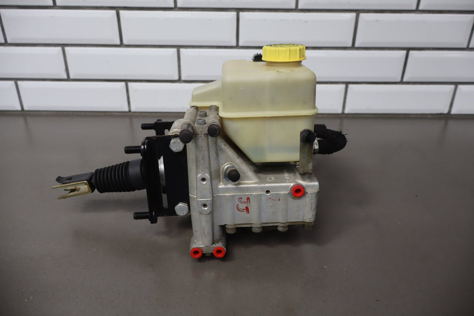 1994-2002 Land Rover Range Rover Brake Booster OEM