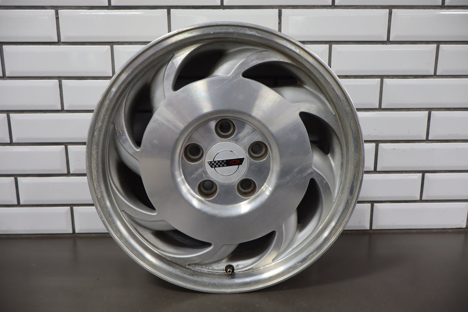 1991-1996 Chevrolet Corvette C4 17x9.5 Left Directional Wheel Sawblade