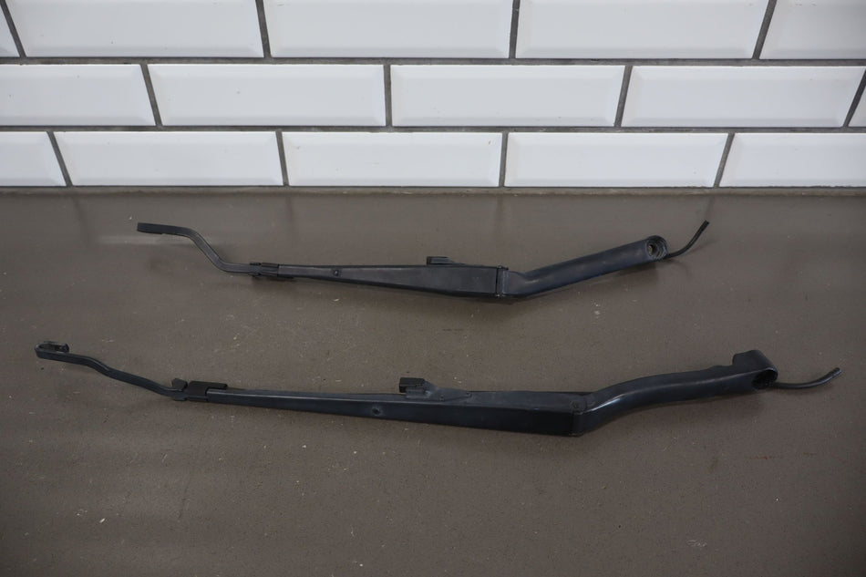 1997-2004 Chevrolet Corvette C5 Wiper Arm LH &amp; RH Pair
