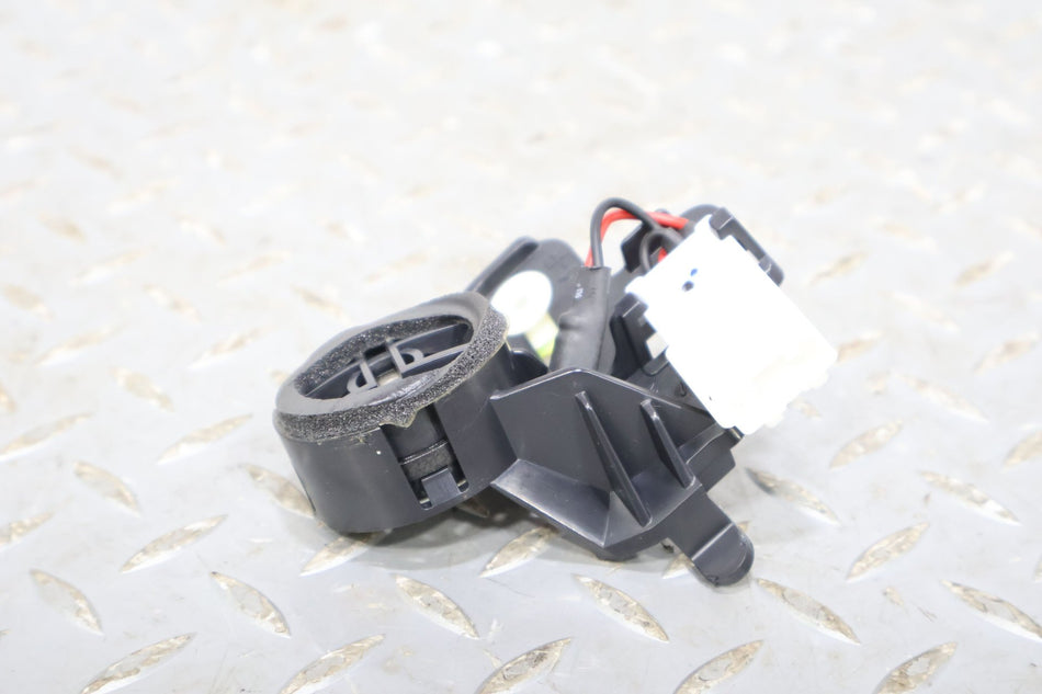 10-13 Lexus GX460 Right Mark Levinson Tweeter