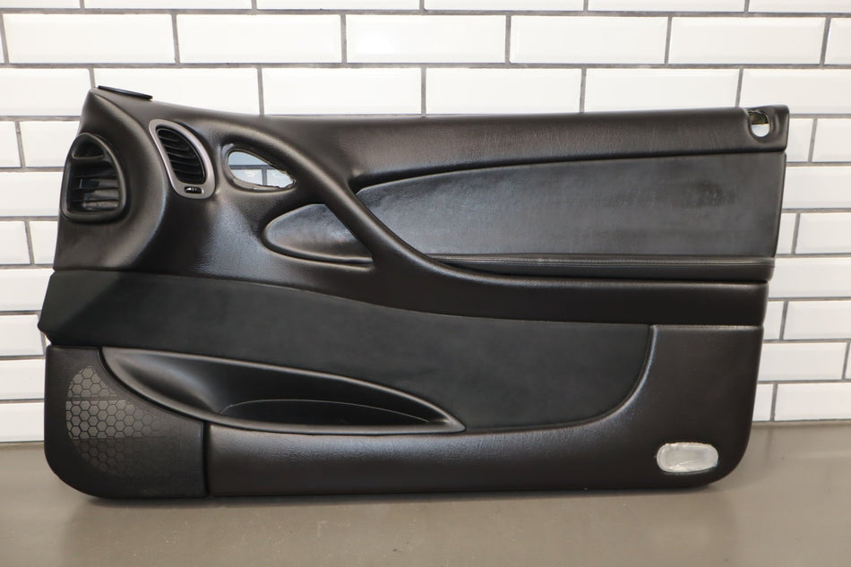 2006 Pontiac GTO Right Front Door Trim Panel Black 812