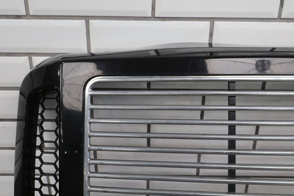 05-07 Ford F-250 F-350 Super Duty Harley-Davidson Front Grille Black Chrome OEM