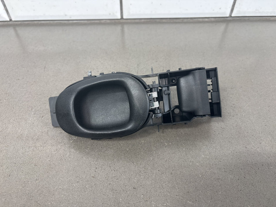 2004 Chevrolet Corvette C5 Convertible Left Driver Front Door Handle OEM GM