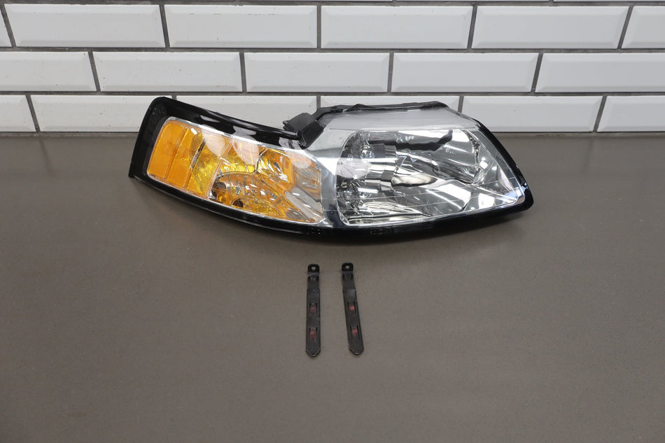 1999-2004 Ford Mustang Passenger Right RH Headlight Halogen Headlamp XR33-13005