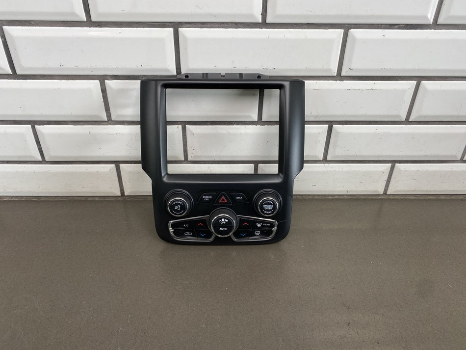 13-18 Ram 1500 Climate Control OEM 8.4" U-Connect