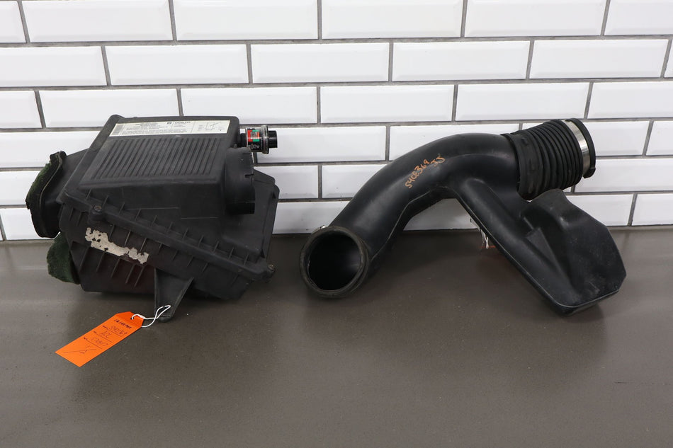 2004 Chevrolet Silverado 2500- Air Cleaner/Box