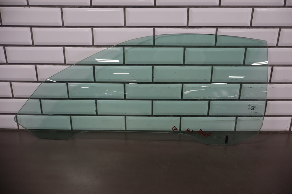 1997-2004 Chevrolet Corvette Left Front Door Window 10403190 OEM