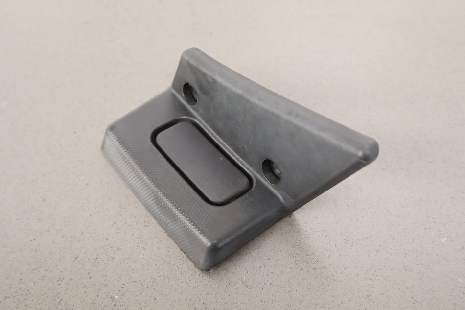 2014 Chevrolet Corvette OEM Right Front Door Handle