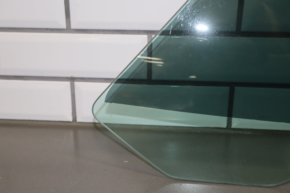 1997-2004 Chevrolet Corvette Left Front Door Window 10403190 OEM