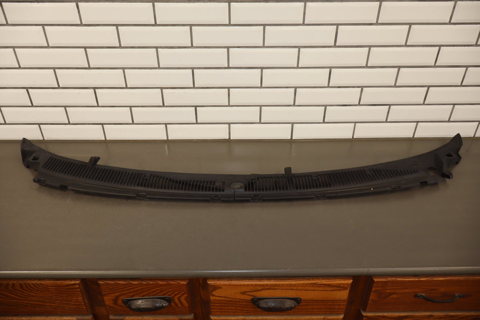 1993-1996 Cadillac Fleetwood Cowl Vent Panel