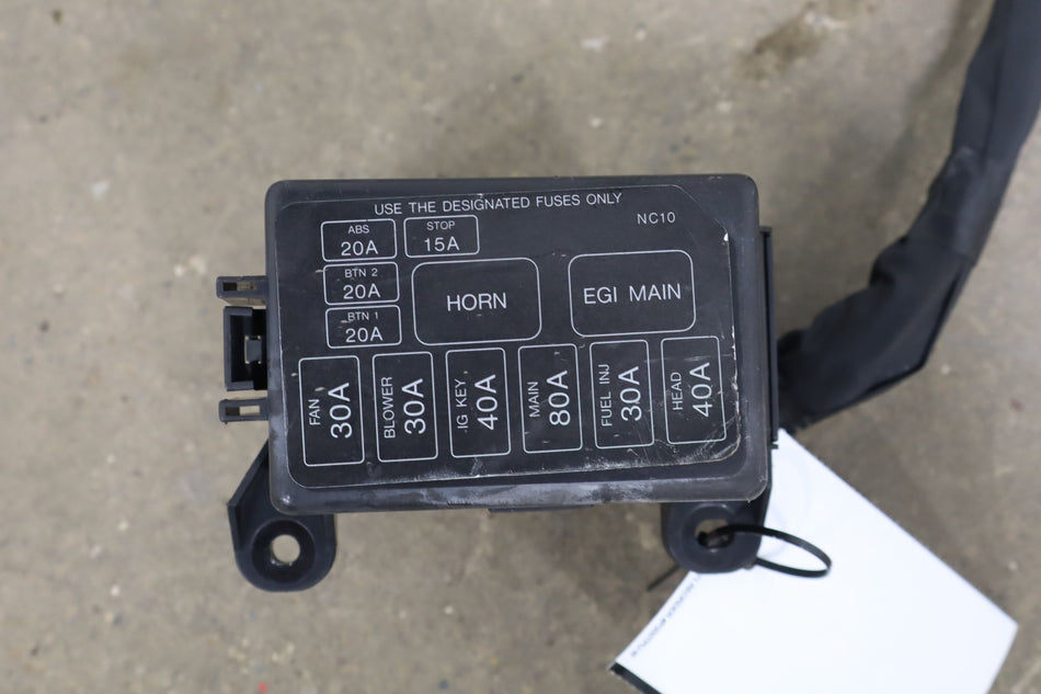 1999 Mazda MX-5 Miata- Engine Fuse Box