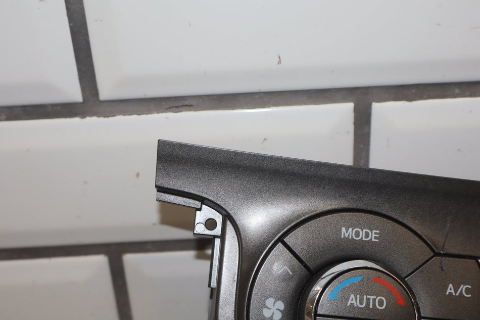 2012 Toyota Sienna Climate Control 5590008150 OEM