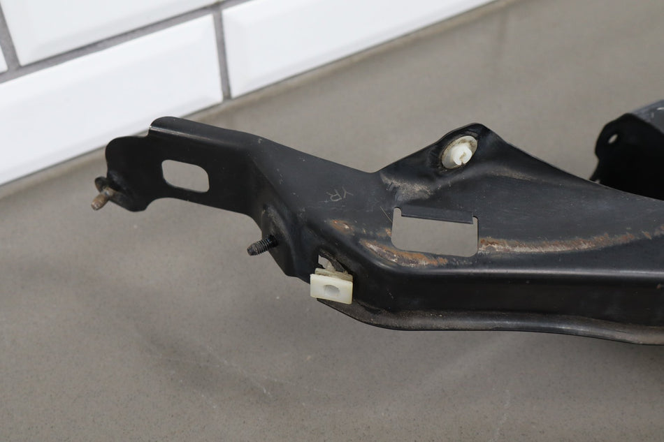 2007-2014 Toyota FJ Cruiser Front Bumper Retainer 5252135030 OEM