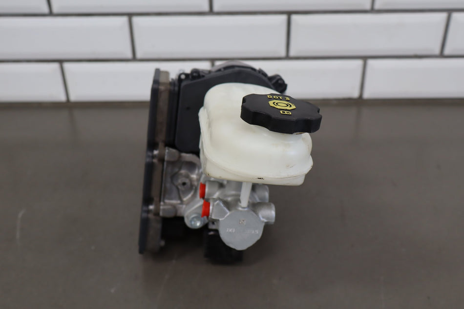 12-20 Tesla Model S Power Brake iBooster Master Cylinder Reservoir Tank Oem