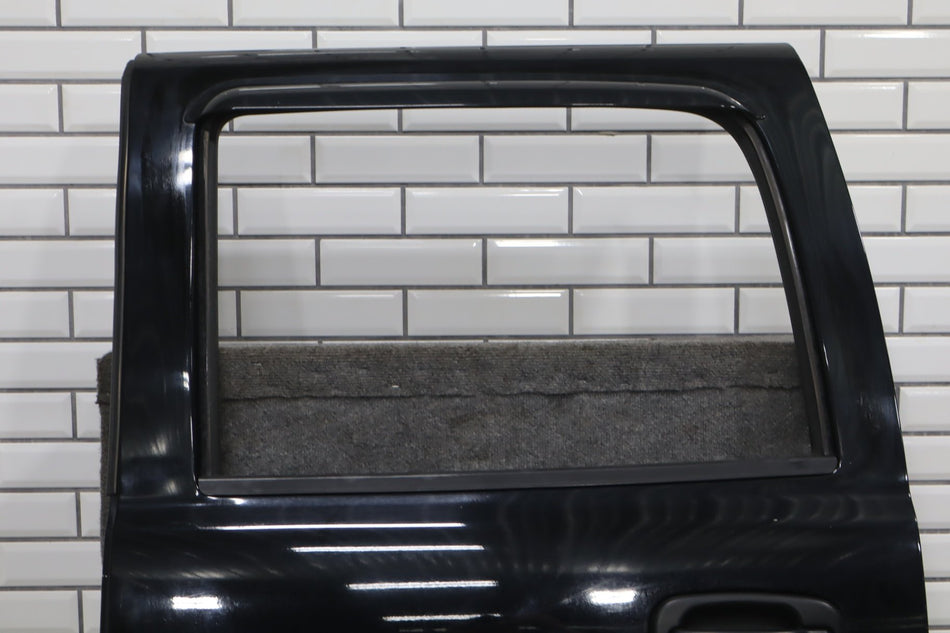 01-07 Chevy GMC Silverado Sierra Suburban GMT800 Crew Cab Left Rear Door Black 41
