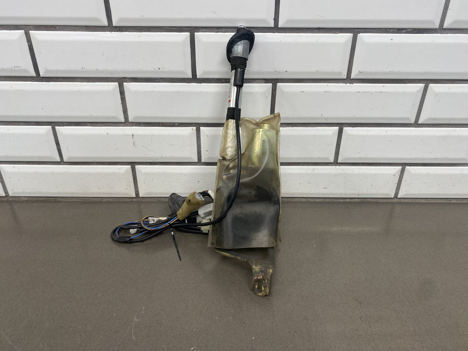 00-05 Toyota MR2 Spyder (ZZW30) Power Antenna Mast Motor Assembly OEM