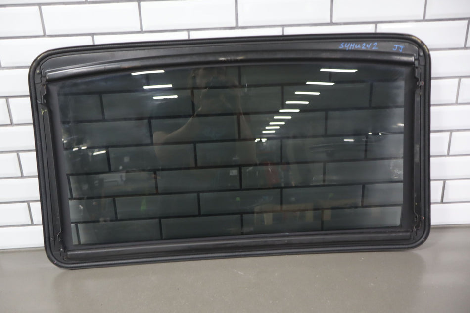2003-2009 Hummer H2- Sunroof Glass Window 15781625