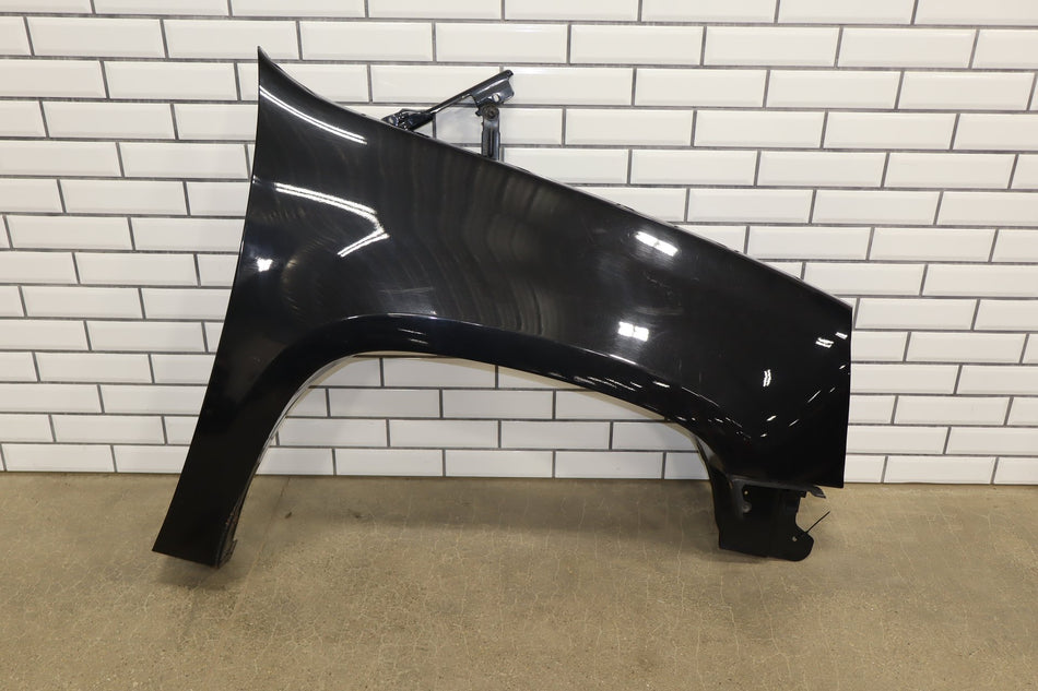 2007-2014 GMC Yukon Right Fender Carbon Black 58 22977478