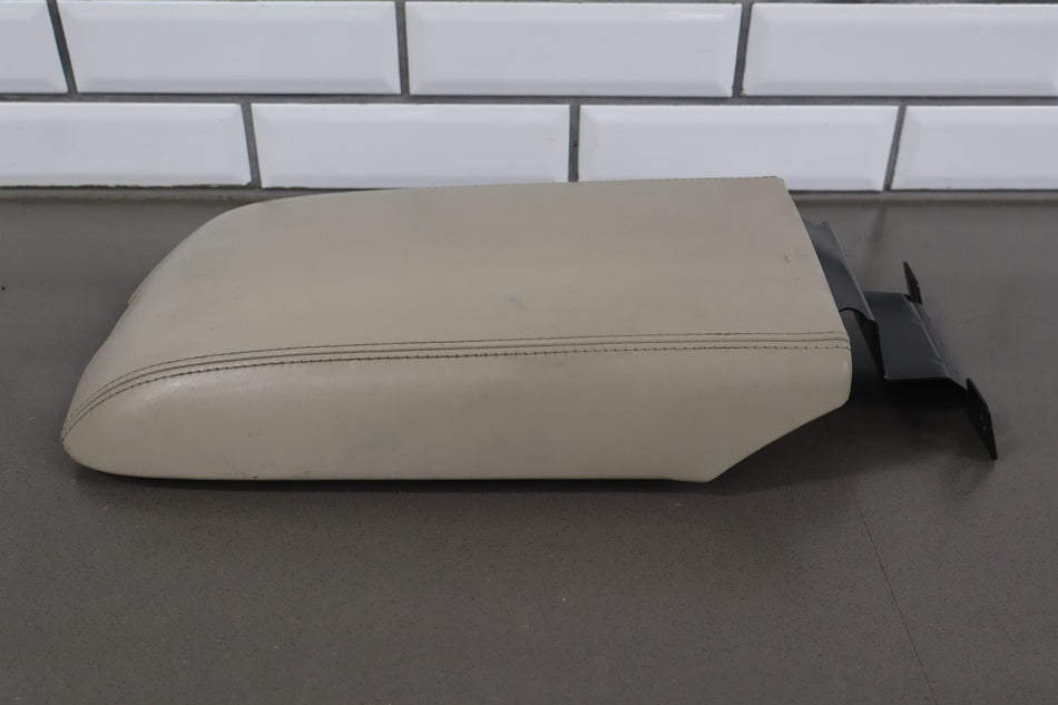 2006 Cadillac XLR- Console Lid