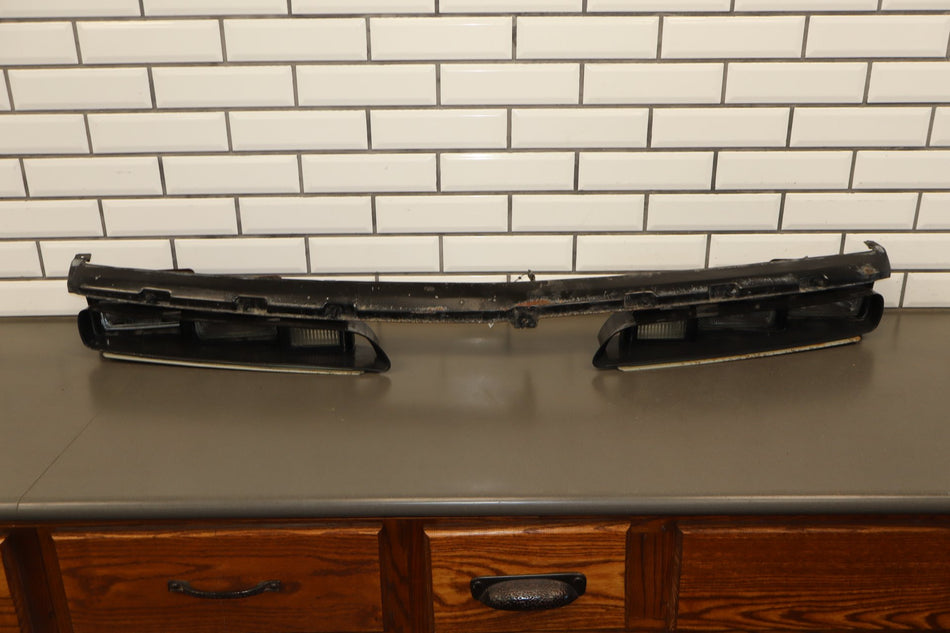 94-96 Pontiac Grand Prix Coupe Header Panel With Headlights