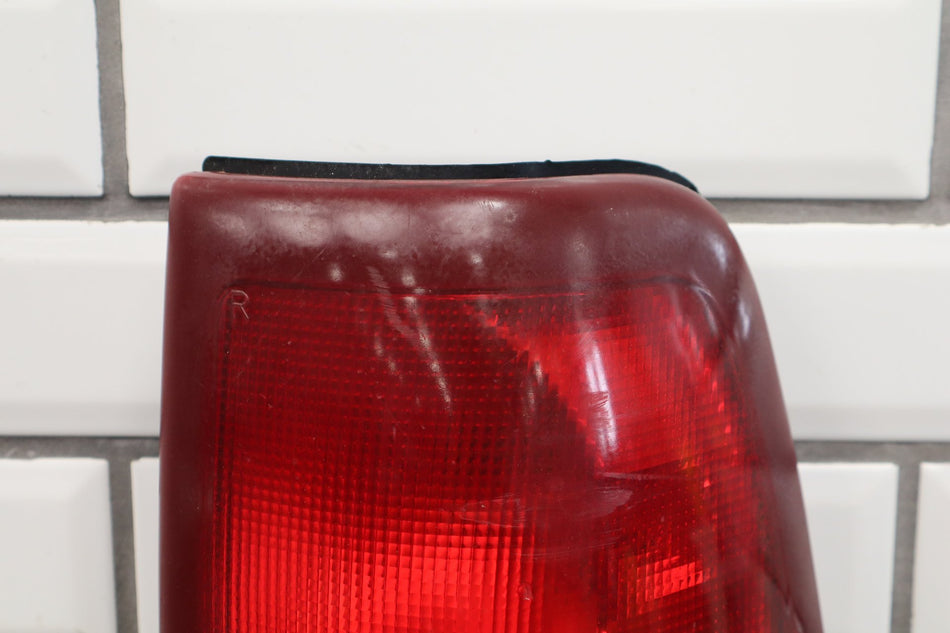 99-02 Chevrolet Silverado Right Tail Light OEM