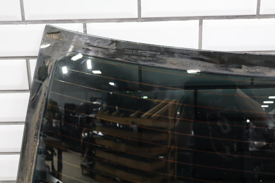 1993-1996 Cadillac Fleetwood Back Window W/ Vinyl Roof