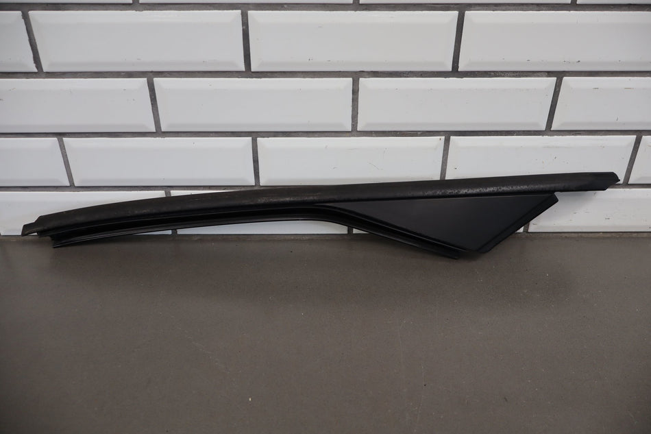 1997-2004 Chevrolet Corvette C5 Exterior Right A Pillar 10247724