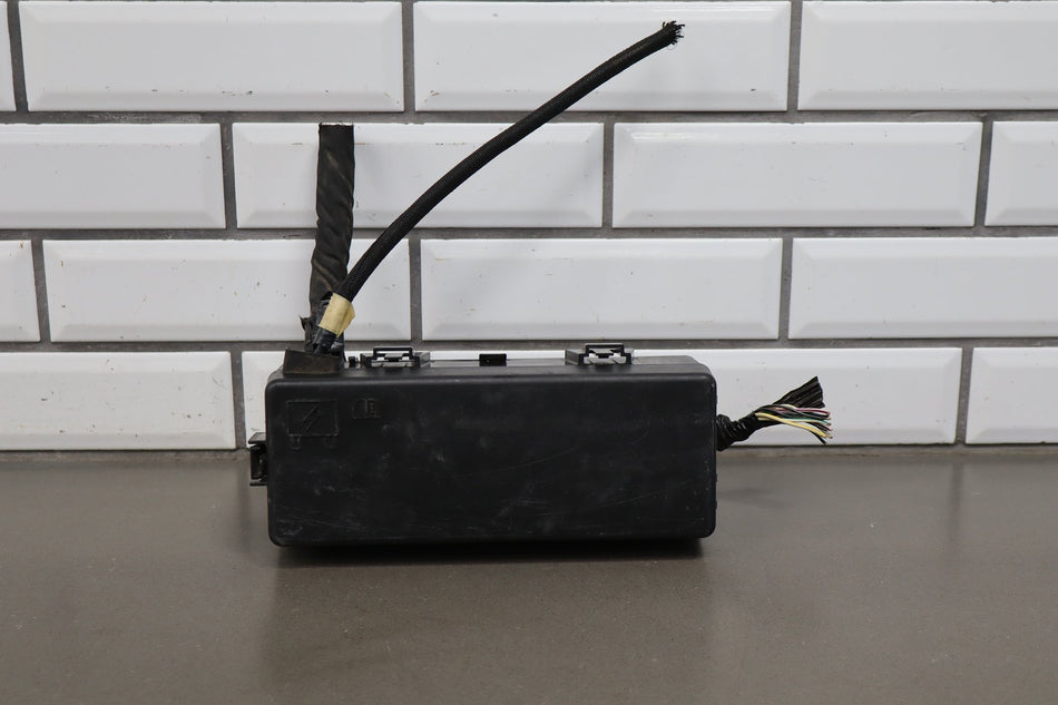 11-14 Dodge Challenger 5.7 Cabin Fuse Box Trunk