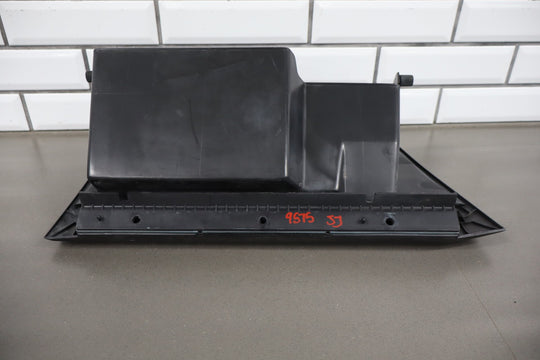 47331152