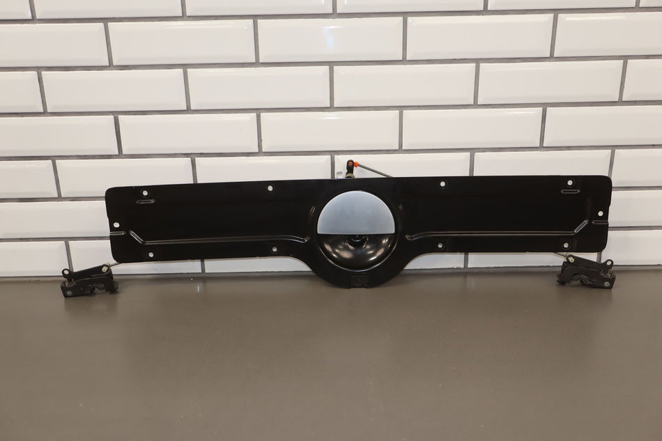 2004 Chevrolet SSR- Upper Tailgate Exterior Handle