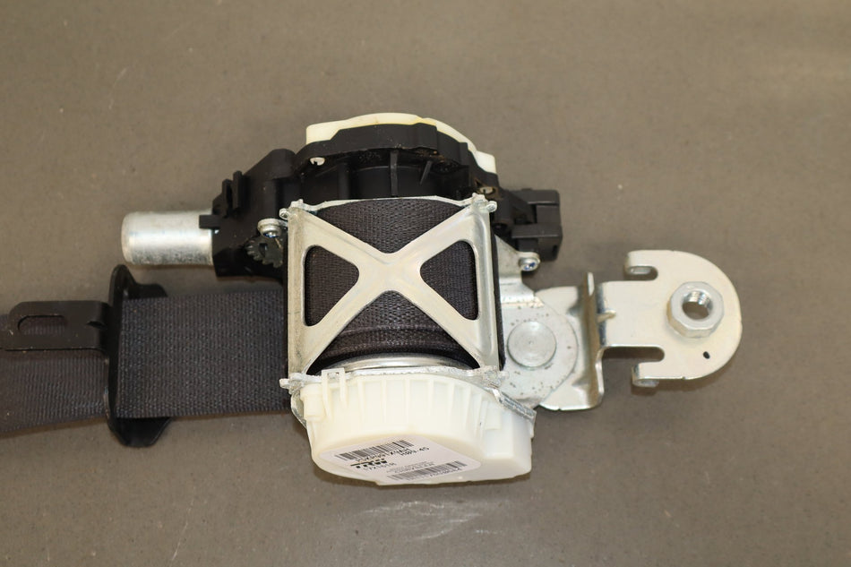 13-20 Ram 1500 Laramie LF Seat Belt Black X9