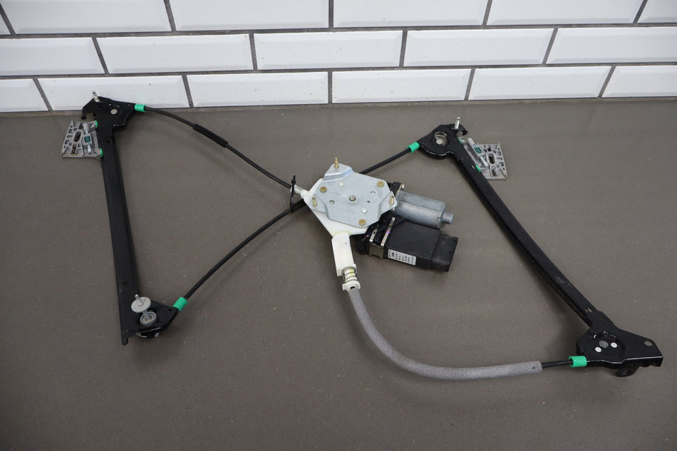 2005-2013 Chevrolet Corvette C6 Driver Left Front Door Regulator OEM 22895755