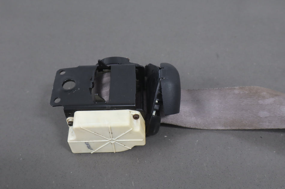 1998-2004 Chevrolet Corvette C5 Convertible Driver Left Front Seat Belt Shale
