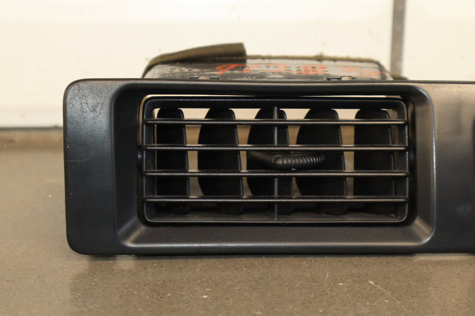 1995-1997 Toyota Land Cruiser, Lexus LX450 FZJ80 - Clock & Center Dash Vent