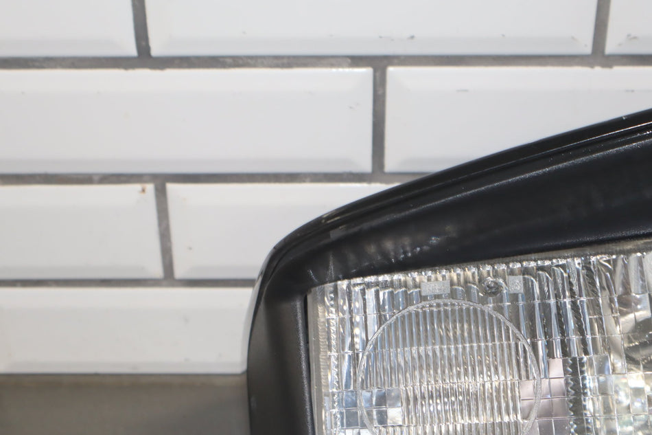 1997-2004 Chevrolet Corvette C5 Right Headlamp Black 41