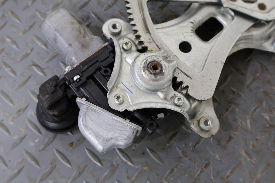 2010 Lexus GX460- FRONT DOOR REGULATOR