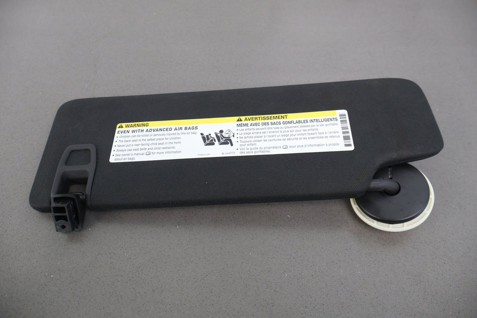 2017 Chevrolet Camaro V- Sun Visor