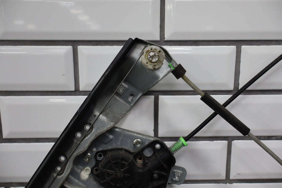 2009 Pontiac G8- Left Front Door Regulator
