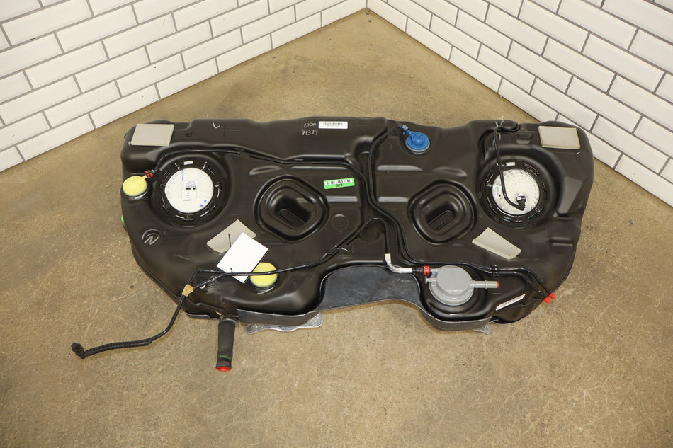 2015-2019 Dodge Challenger 6.4L 392 Fuel Tank with Pump Tested 43K
