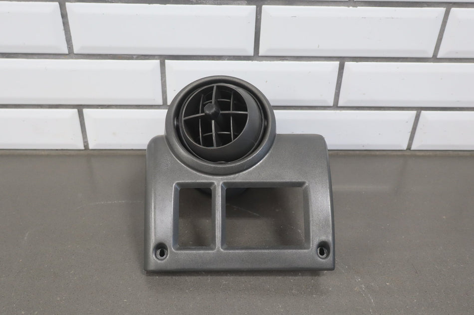 2003-2007 Hummer H2- Driver Left Dash Air Vent 10358034