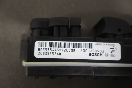47400586