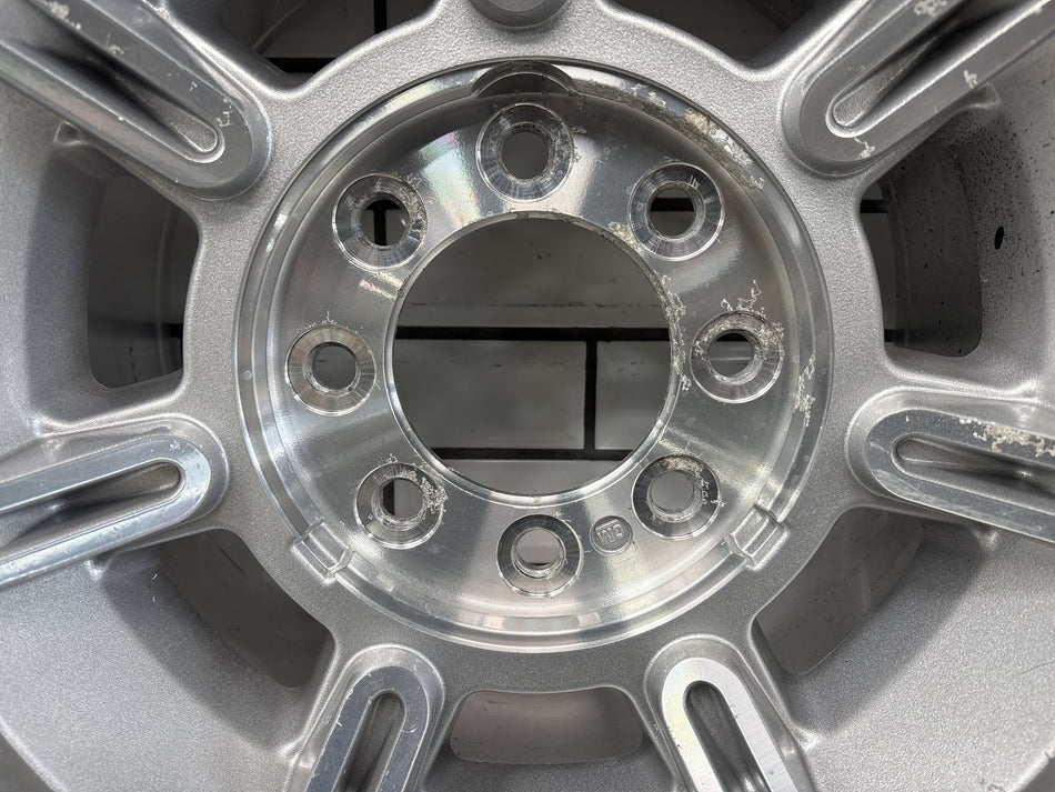 2003-2007 Hummer H2 17x8.5 OEM Wheel - Single Silver