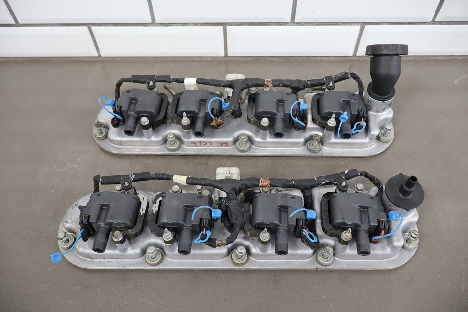 1997 Chevrolet Corvette C5 LS1 Valve Cover Set W/ Coil Packs OEM