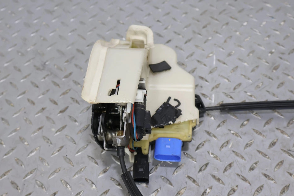06-12 Bentley Flying Spur Right Front Door Latch